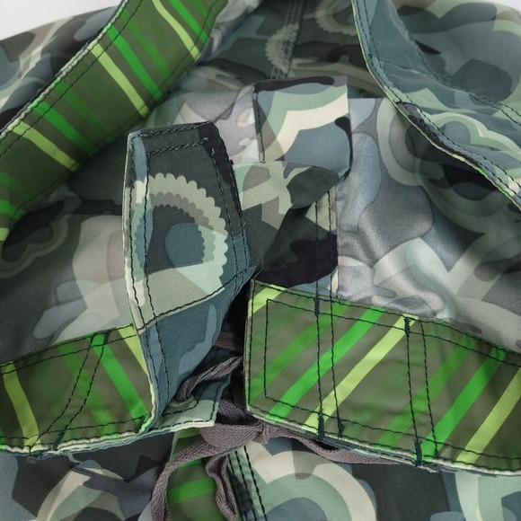Element Board Shorts Men 34x10 Green Black Tan Camouflage Geometric Pattern Swim - Picture 6 of 14